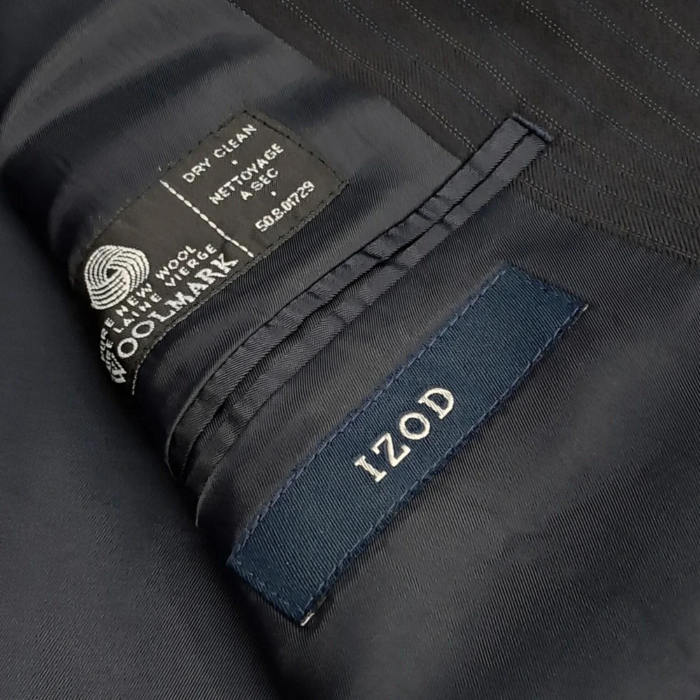 Izod Mens 44L Navy Blue Pinstripe 100% Wool 2 Button Suit Pleated Cuffed 36x33